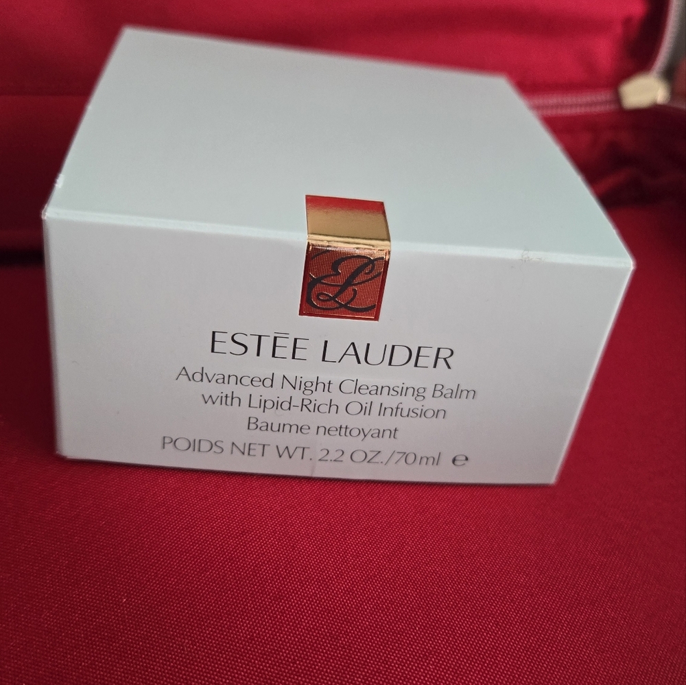 Estee lauder advanced night ckeansing Balm